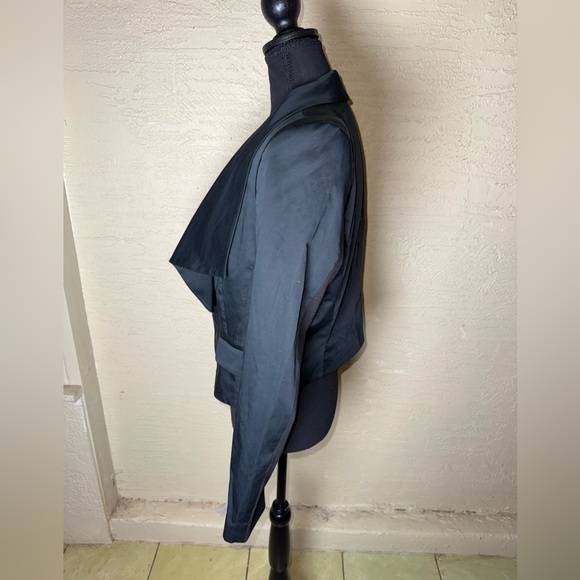 BCBGMAXAZRIA Black Satin Lapel Blazer Cropped Open Front Jacket- Large - Picture 6 of 11